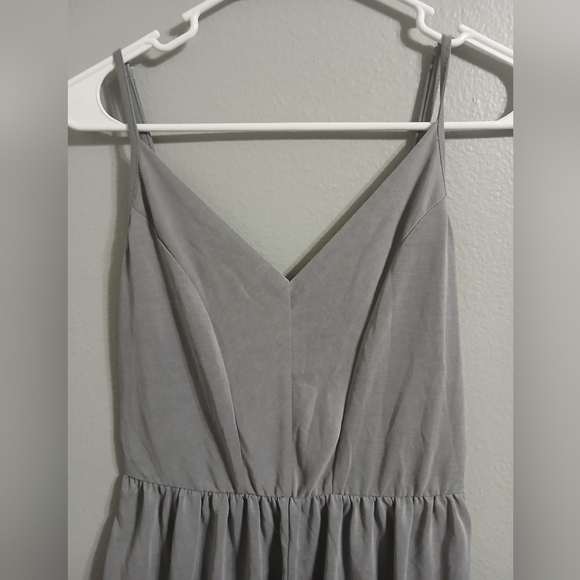 ⁸Gray Sleeveless V-Neck Dress - Picture 4 of 14